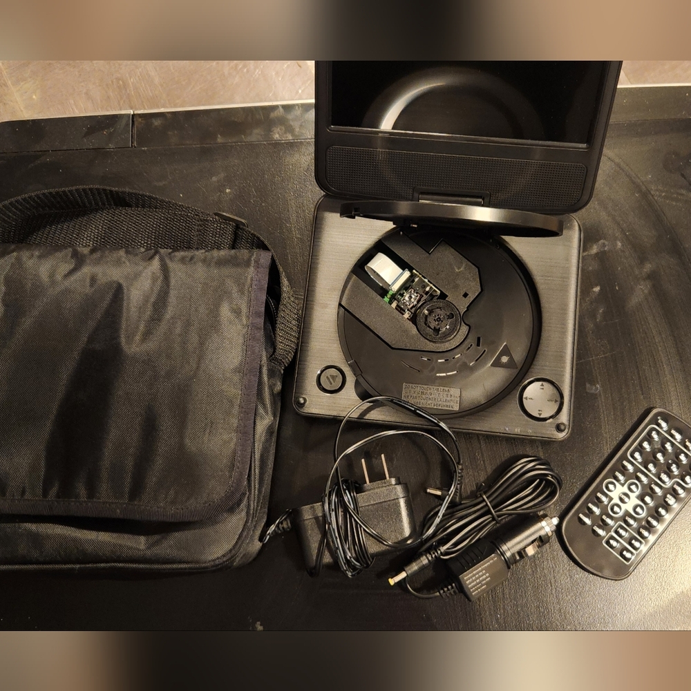 Chargeable Portable DVD Player with Accessories - Black